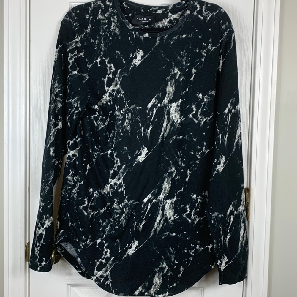 Pacsun black and white marbled color. Scallop fit size medium.